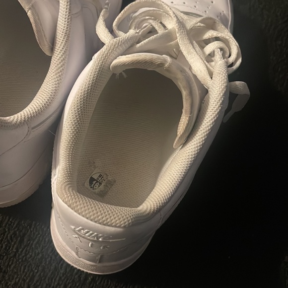 Air forces just need to be cleaned - Picture 3 of 3